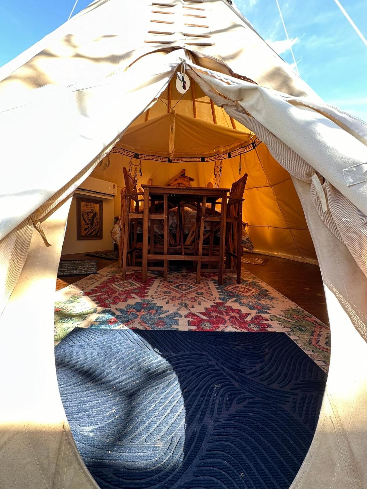 Bandera Stronghold - Cochise Tipi Buitenkant foto